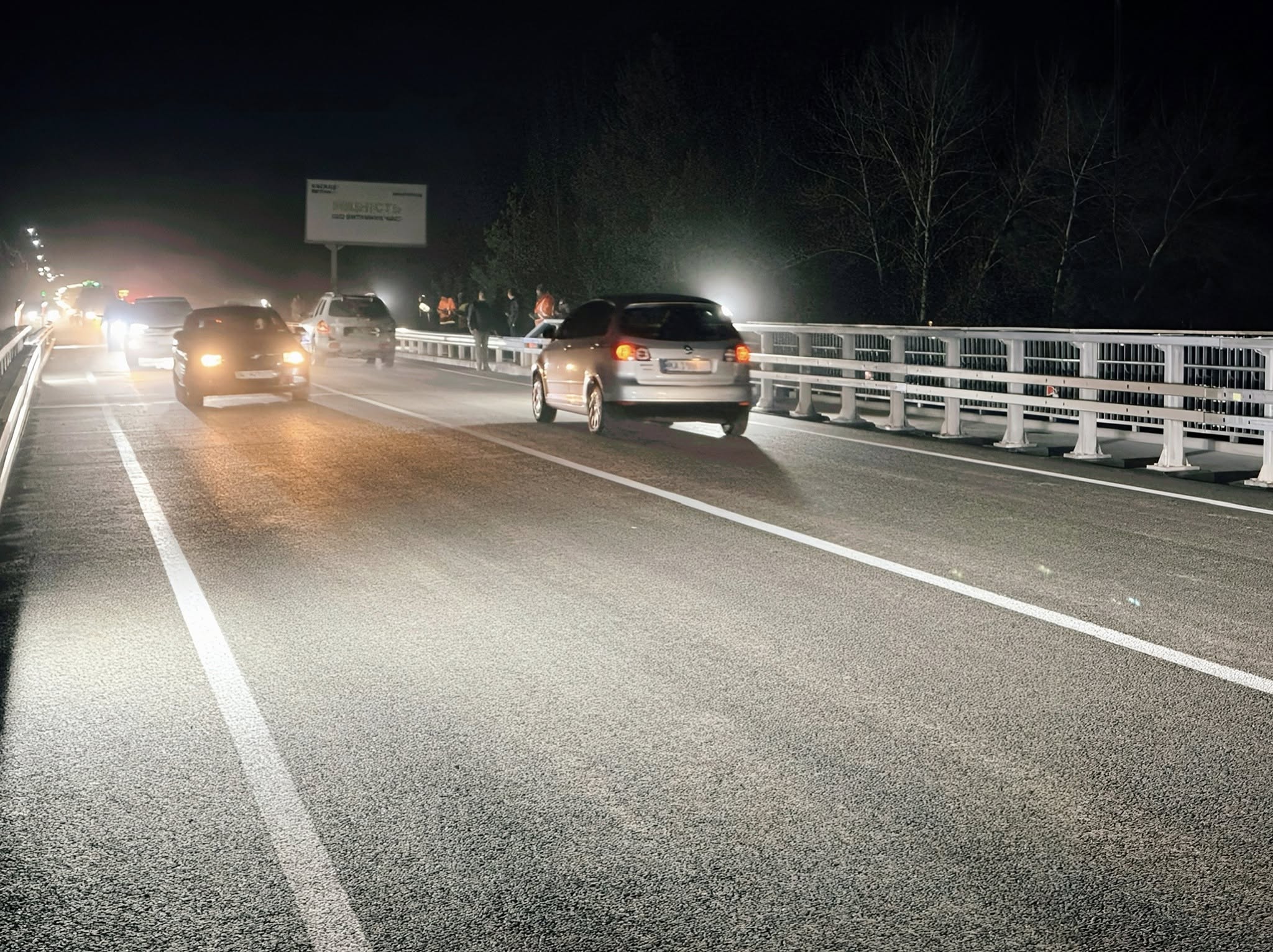 На Київщині відкрили рух мостом, який під час вторгнення зруйнували росіяни