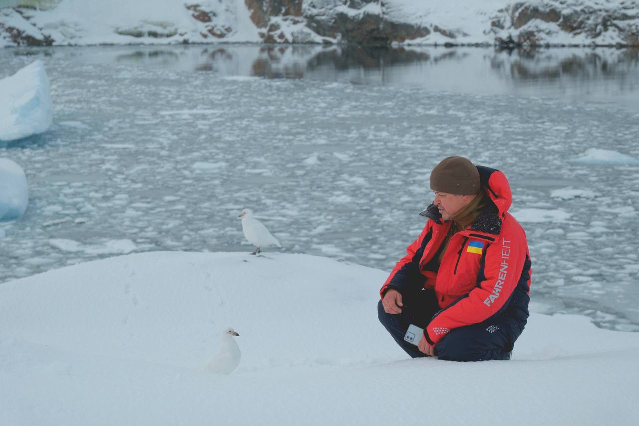 Системний механік з Київщини відзначив день народження в Антарктиці - фото 3