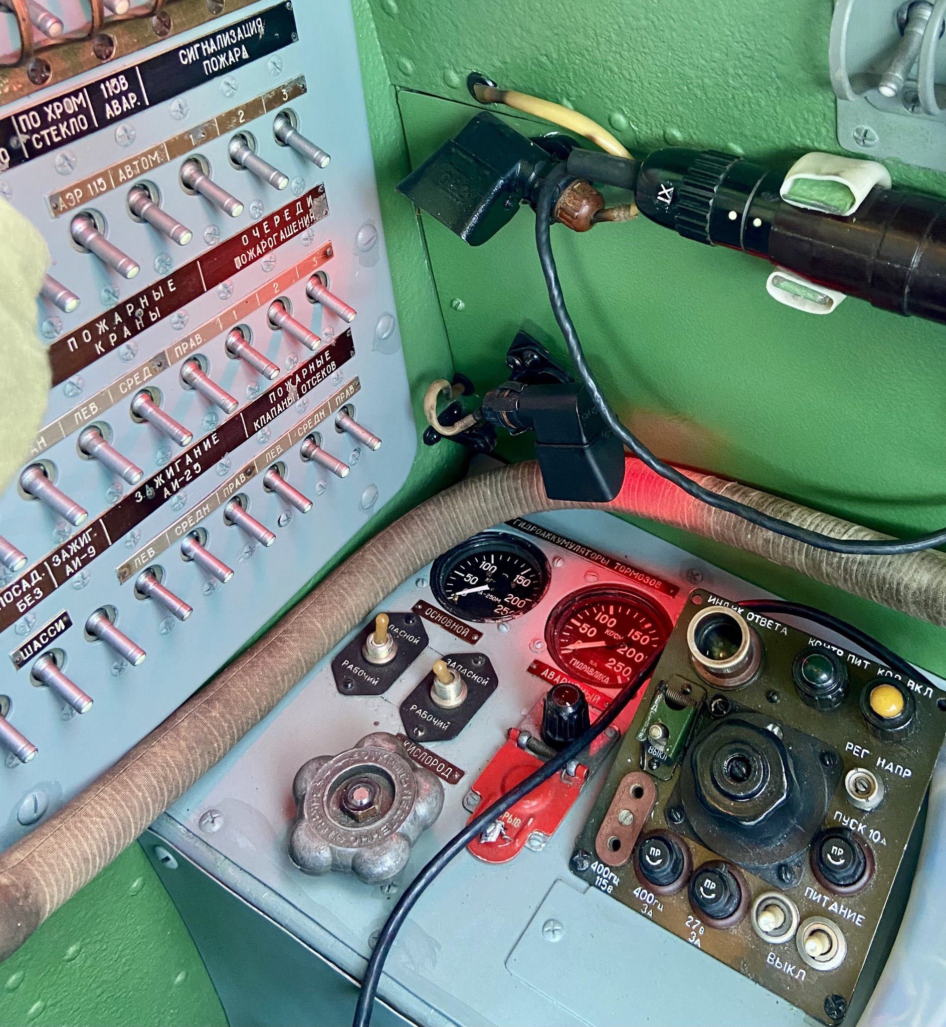 В музеї авіації ім. Антонова реставрують літак Як-40 - фото 13