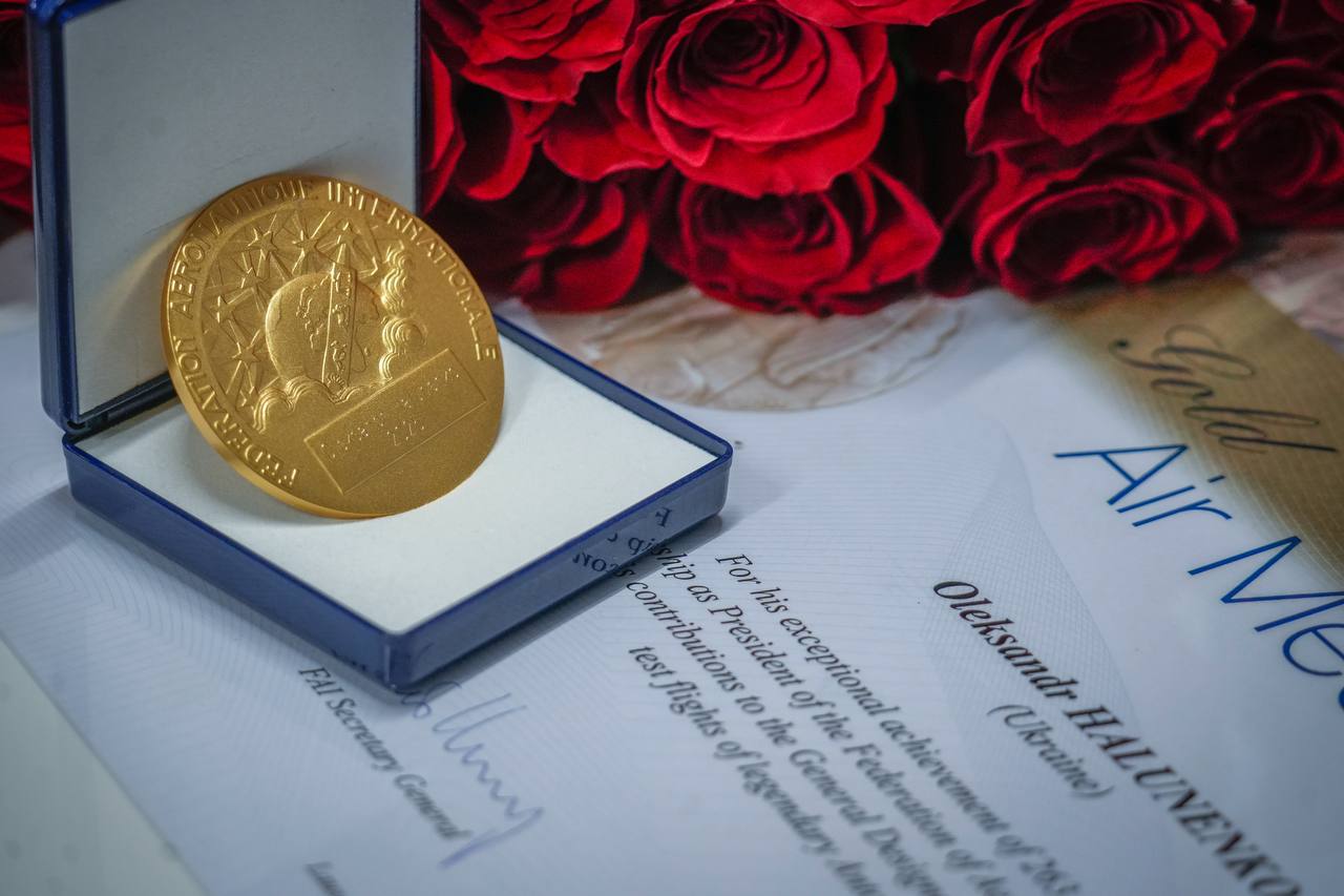 Вперше в історії України: бучанець отримав Золоту авіаційну медаль - фото 2