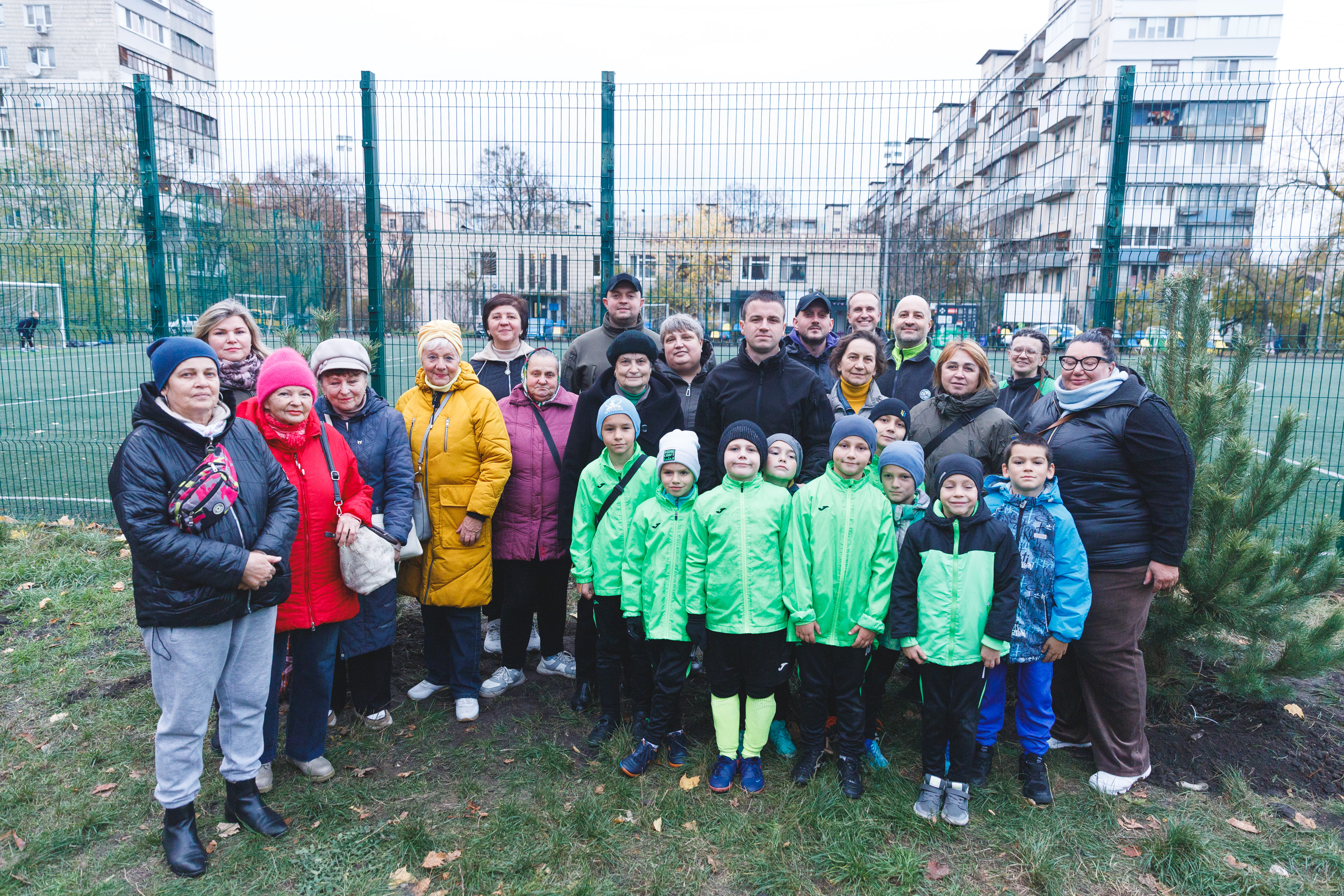 На Лісовому масиві висадили 15 сосен під час спільної толоки - фото 6