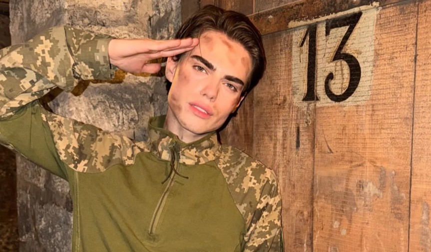 Блогер, який втік з України, одягнув піксель на Геловін – військовий медик обурився - фото 2