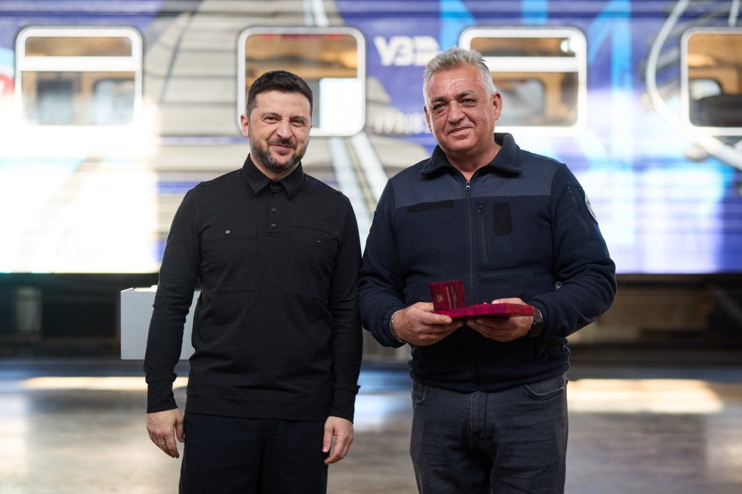 У День залізничника Зеленський вручив державні нагороди - фото 11