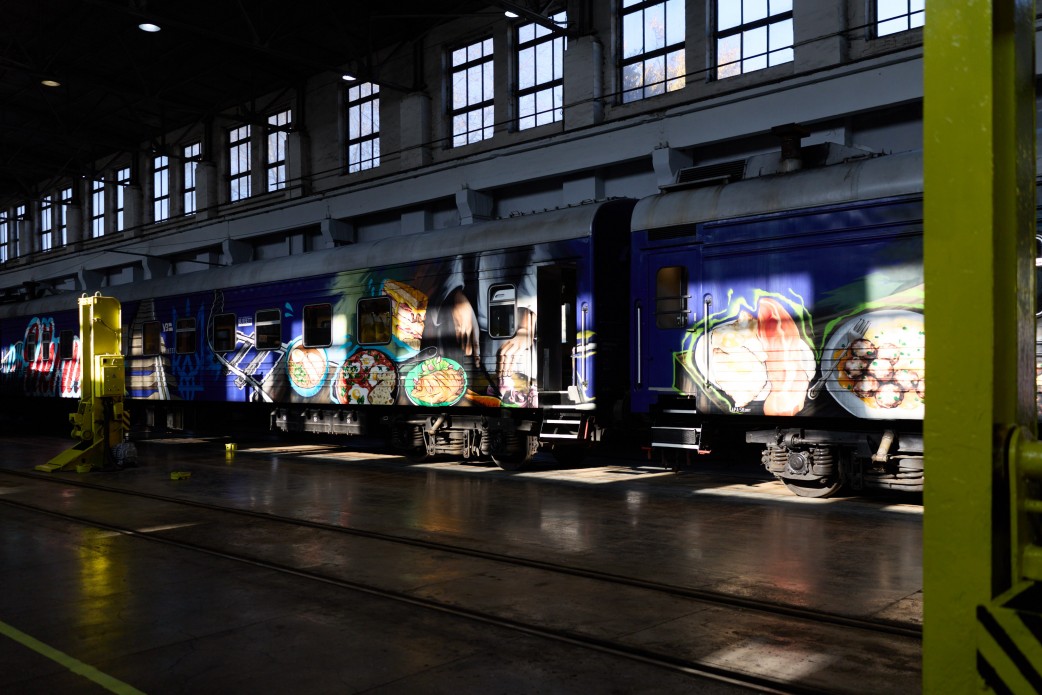 Зеленський зустрівся із залізничниками та привітав їх з професійним святом