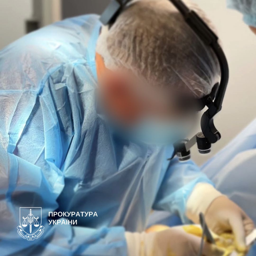 Пластичному хірургу з Києва повідомили про підозру через смерть пацієнтки