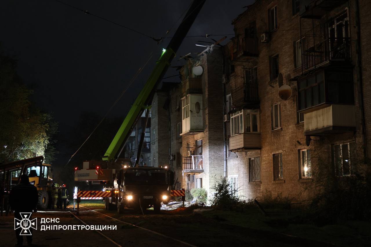 Зеленський відреагував на нічний обстріл Кам’янського - фото 3