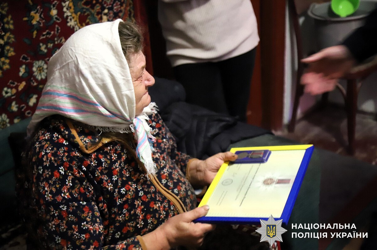 Сім’ям вінницьких воїнів-поліцейських, які зникли безвісти, передали нагороди