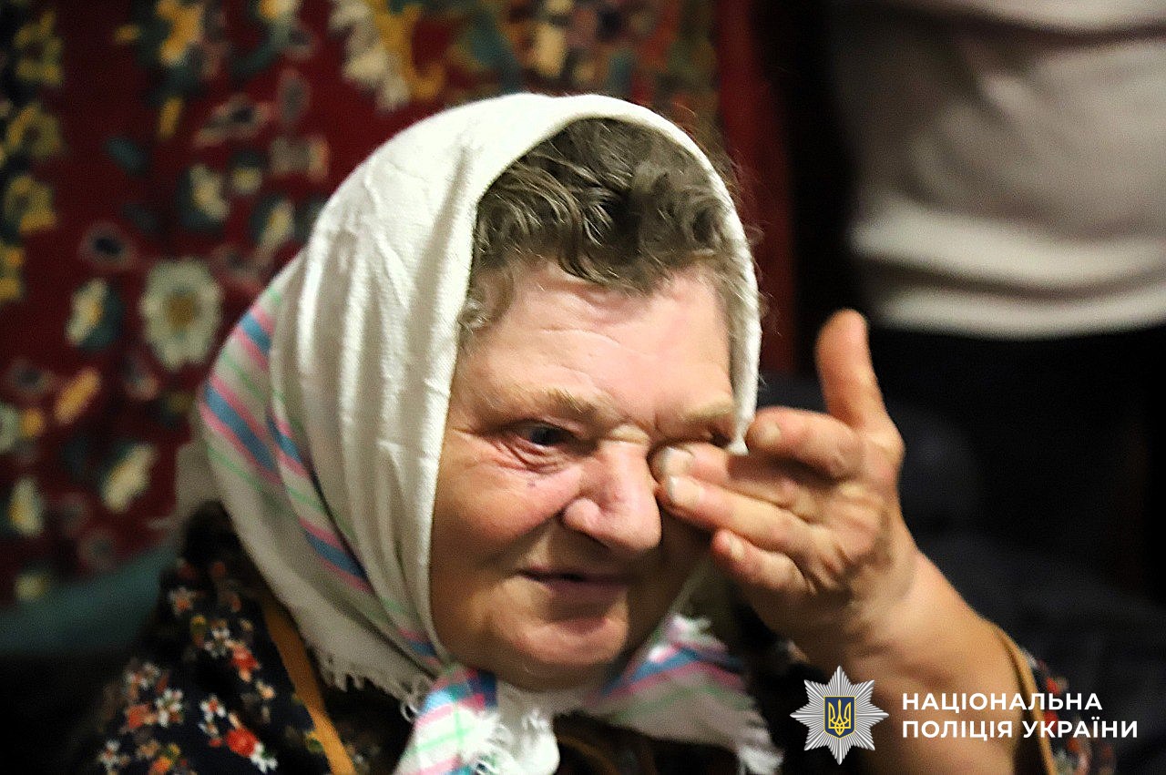 Сім’ям вінницьких воїнів-поліцейських, які зникли безвісти, передали нагороди - фото 2