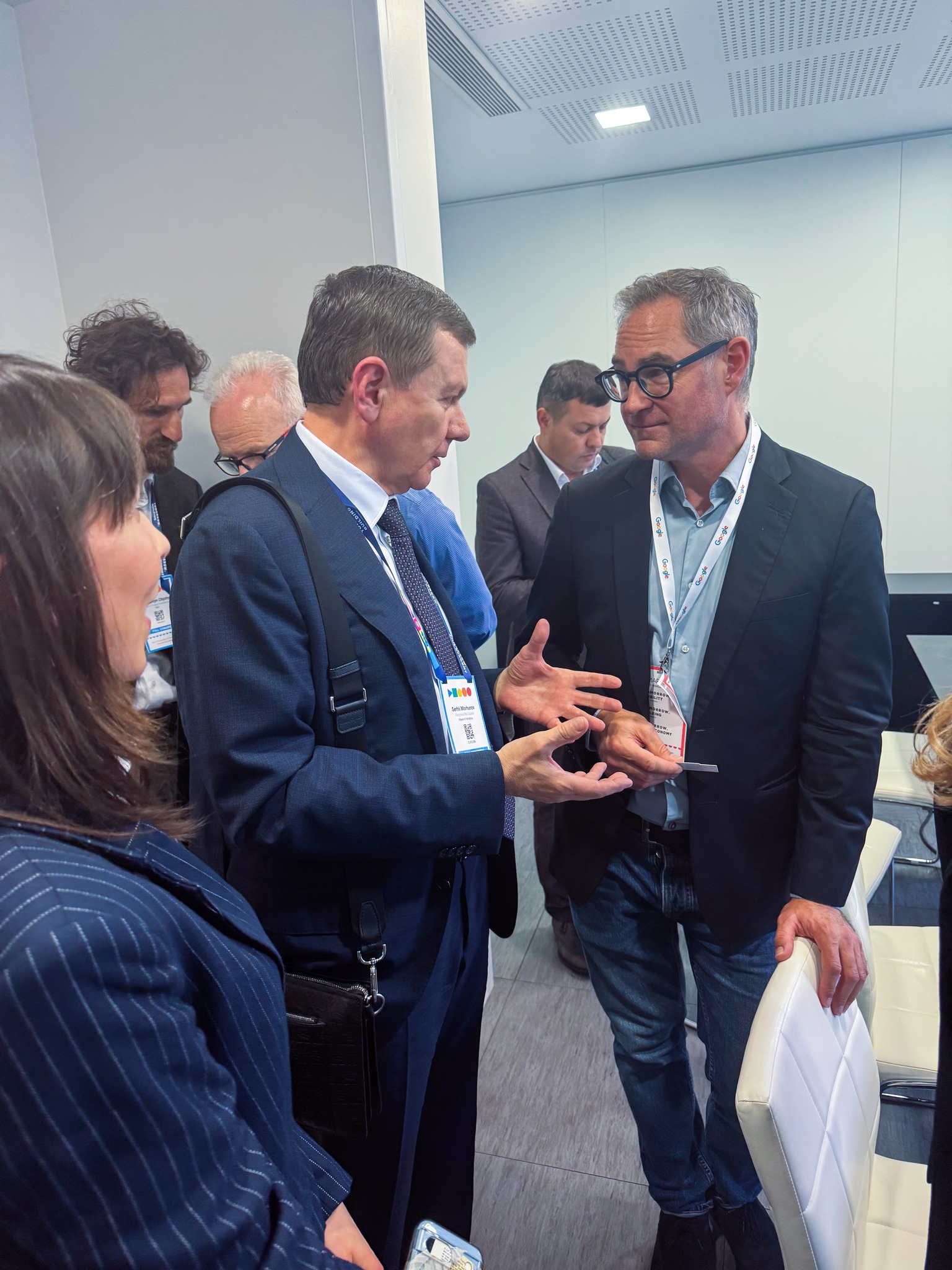 Мери Вінниці й Харкова презентували досвід міст на Конгресі у Барселоні - фото 2