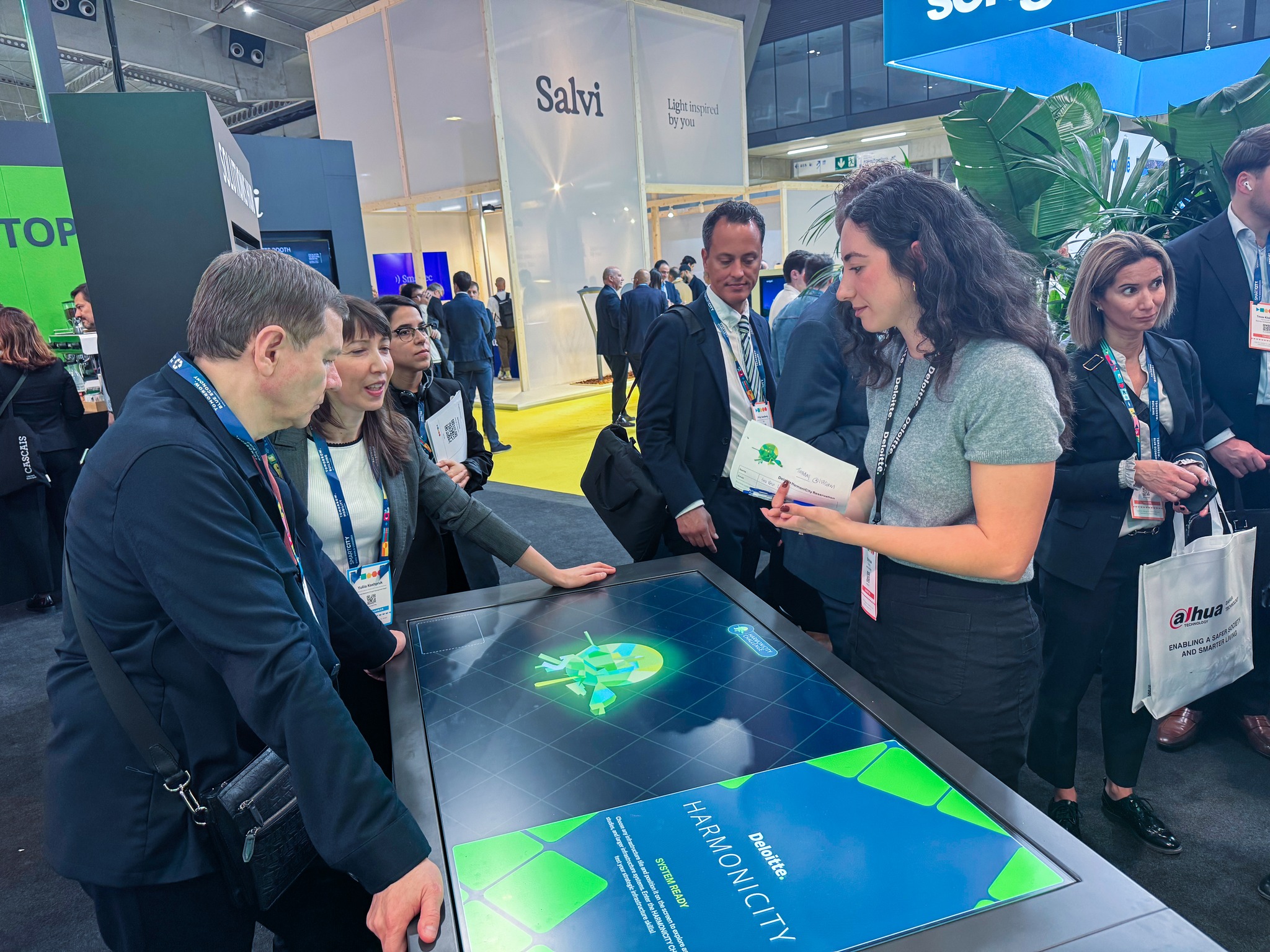 Мери Вінниці й Харкова презентували досвід міст на Конгресі у Барселоні - фото 3