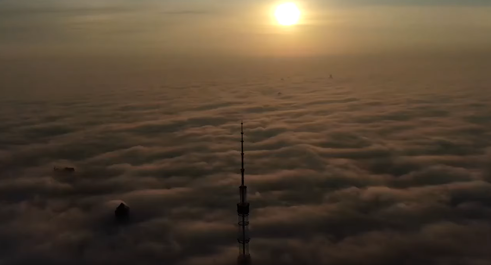 Закохана у зорі: історія київської телевежі