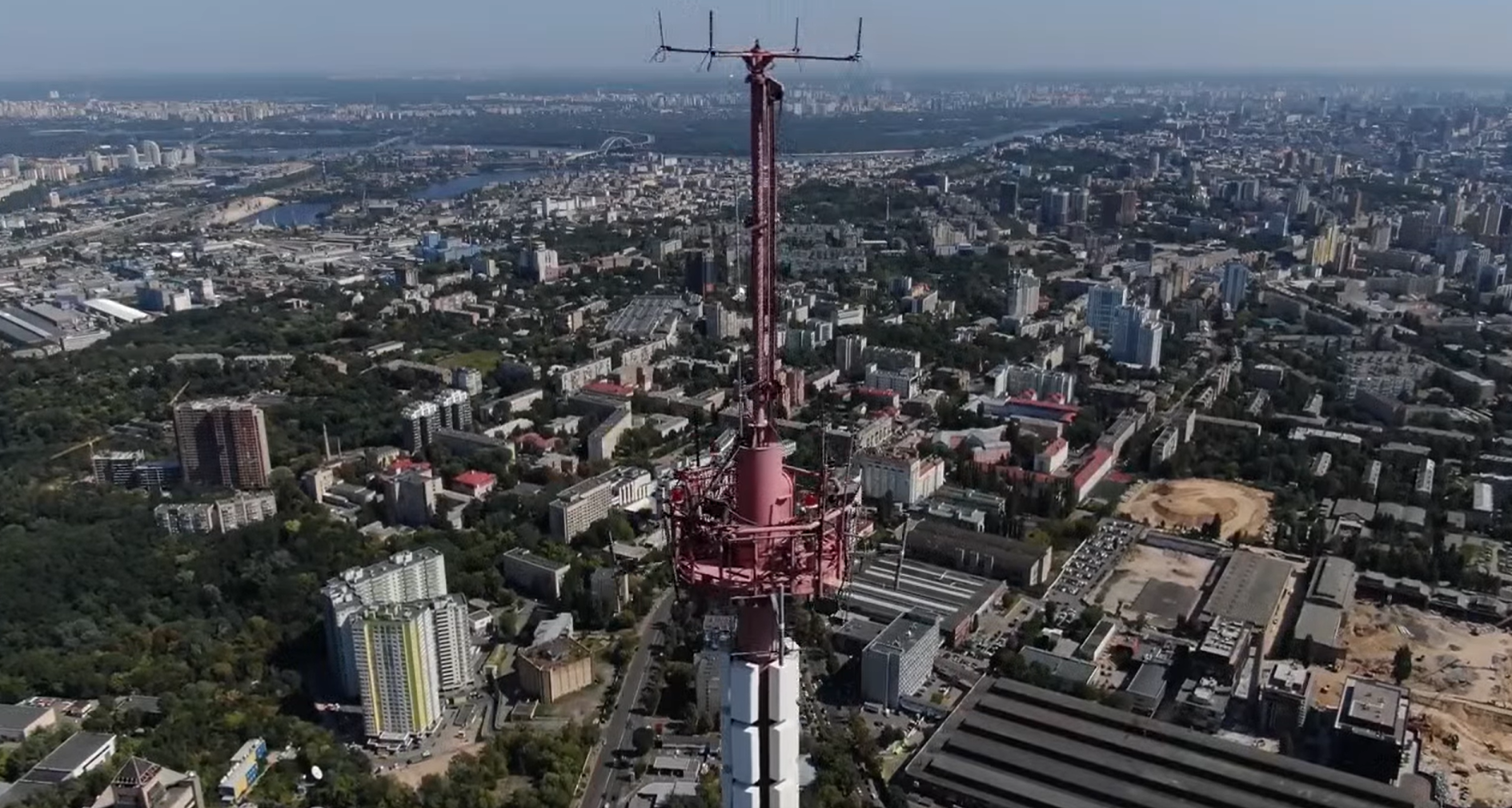 Закохана у зорі: історія київської телевежі - фото 2