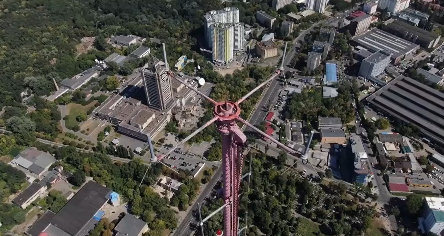 Закохана у зорі: історія київської телевежі - фото 3