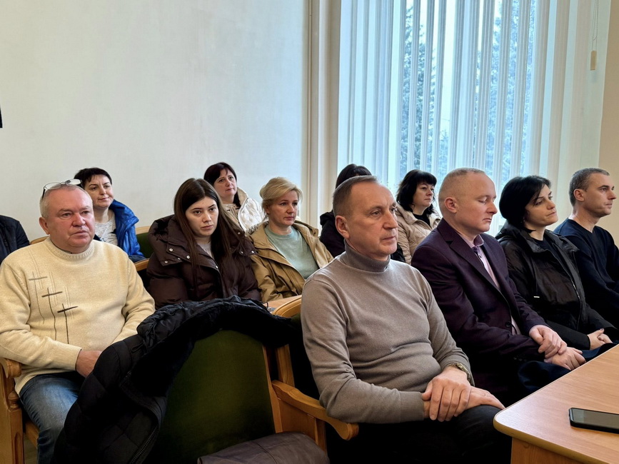 На Вінниччині передали родинам полеглих захисників військові відзнаки - фото 9