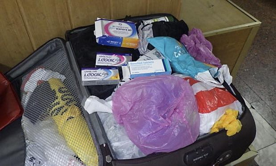 На Вінницькій митниці собака виявила в жінки психоактивні препарати - фото 2