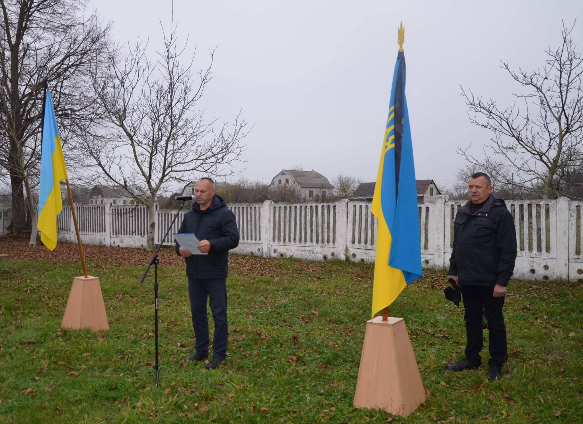 На Вінниччині попрощалися з воїном, який загинув через удар рф по місцю базування військових - фото 5
