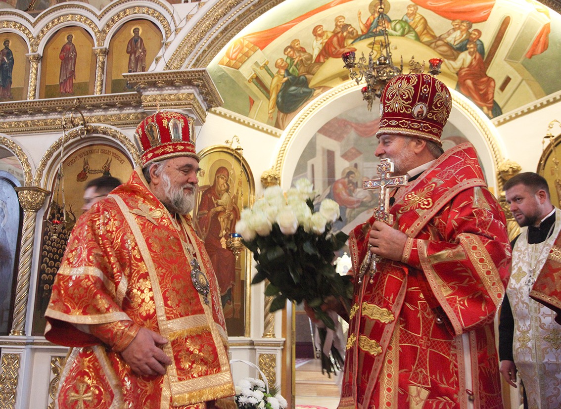 Архієпископ Олександр звершив своє перше богослужіння в статусі вікарія Черкаської єпархії - фото 2