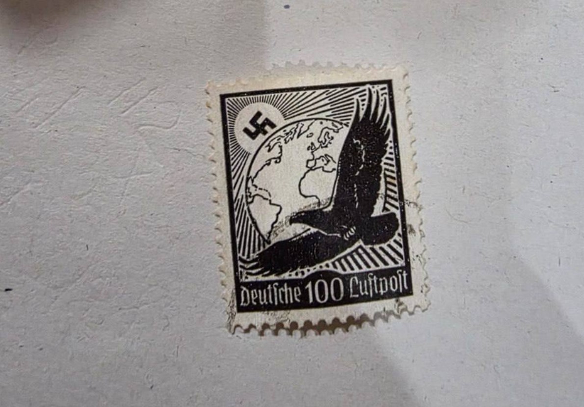 14 тисяч марок з Гітлером та нацистською символікою намагалися ввезти з Польщі в Україну - фото 4