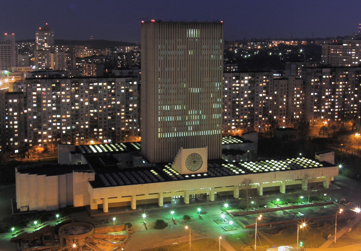 Від Ярослава Мудрого до наших днів — цікаві бібліотеки України - фото 4