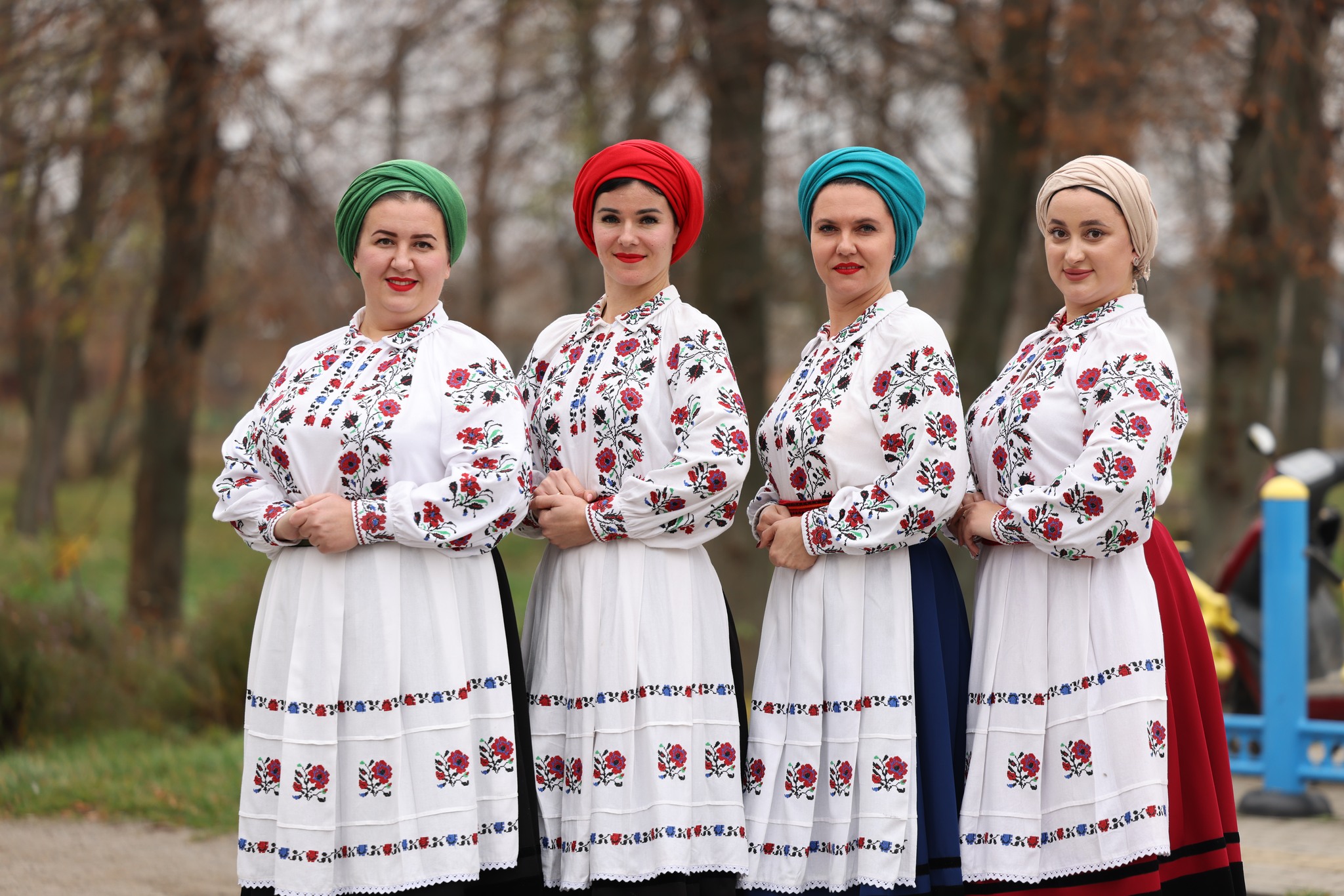 Понад 100 тис грн для ЗСУ зібрали на благодійному ярмаркові в селі на Вінниччині - фото 8