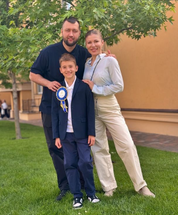 Альона Омаргалієва віддала 11-річного сина до популярного футбольного клубу