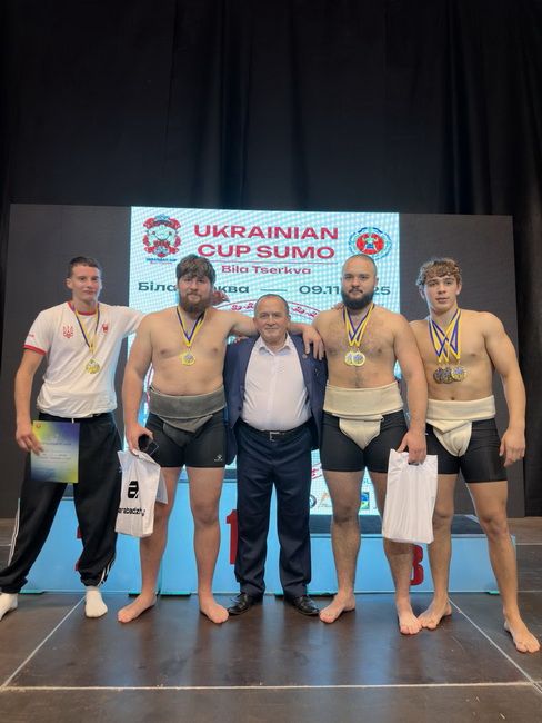 Вінницькі сумоїсти вибороли 12 нагород на змаганнях за Кубок України - фото 3