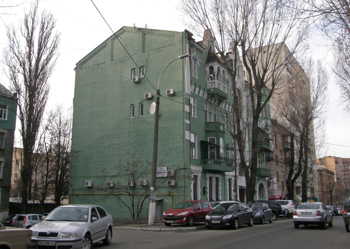 Будинок з котами у Києві: цікаві факти, легенди та видатні мешканці - фото 2