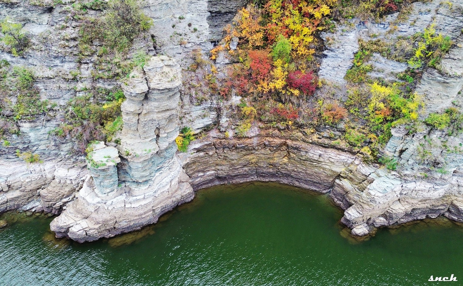 Осінь у Бакоті: як виглядають величні скелі Дністра восени. Фото - фото 4
