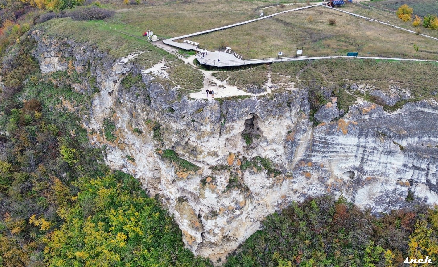 Осінь у Бакоті: як виглядають величні скелі Дністра восени. Фото - фото 7