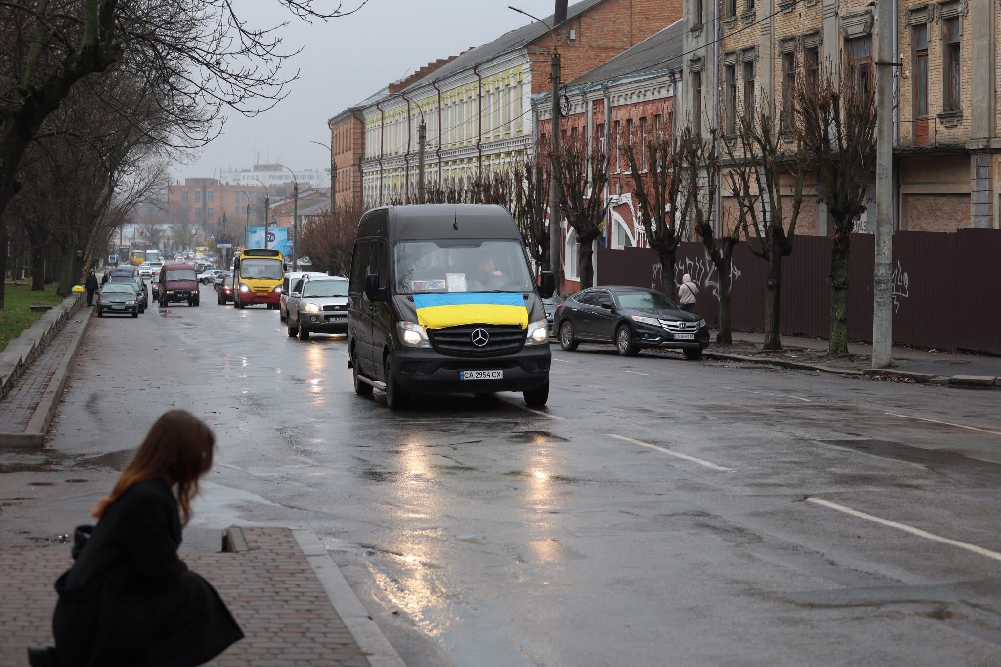 В Умані провели в останню путь молодого воїна-захисника Андрія Мулика - фото 3