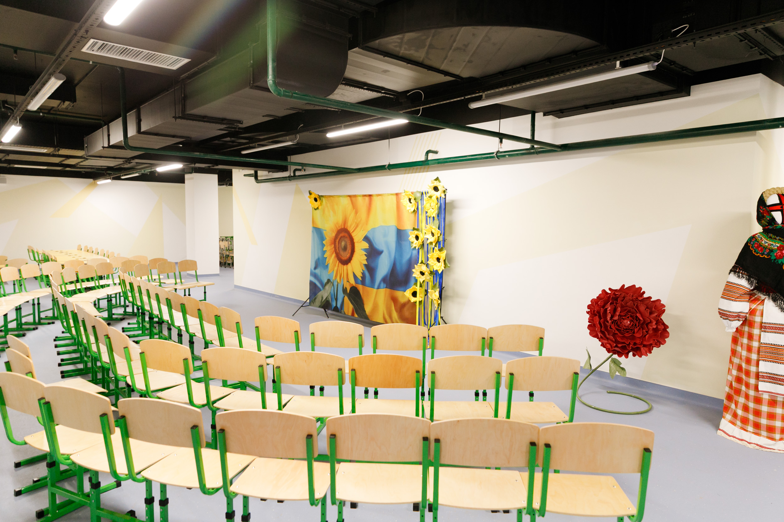 До кінця року в Києві зведуть ще сім укриттів для дітей - фото 6