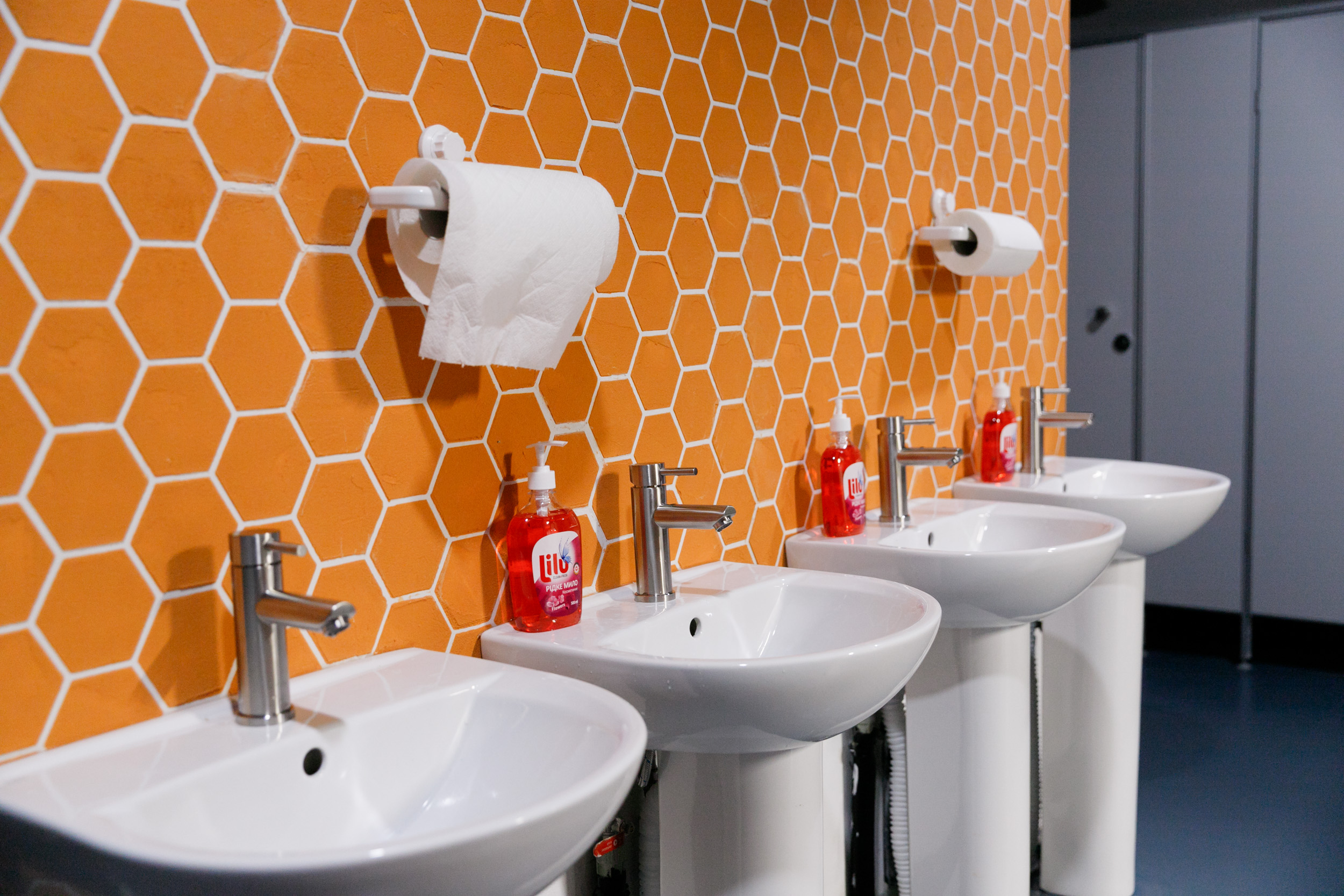 До кінця року в Києві зведуть ще сім укриттів для дітей - фото 7