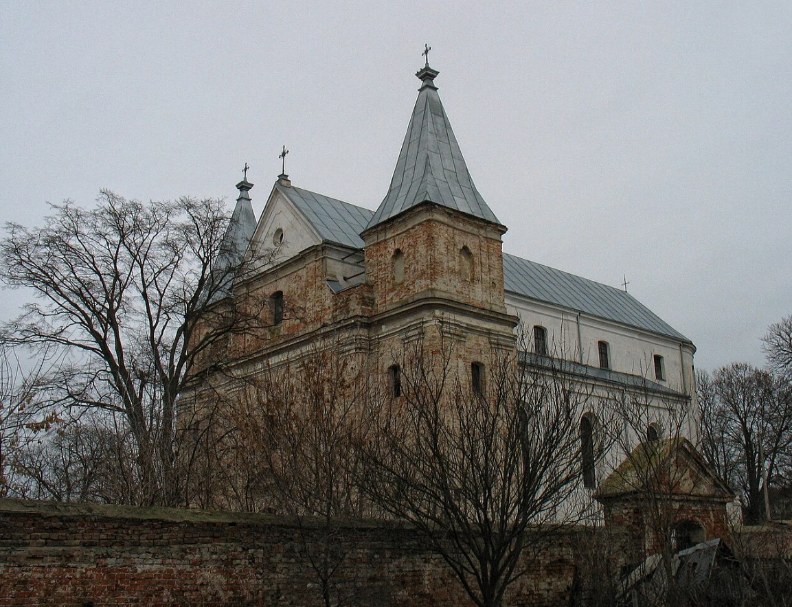 Історія про Клеванський замок, де замурували закоханих і лікували алкоголіків - фото 4