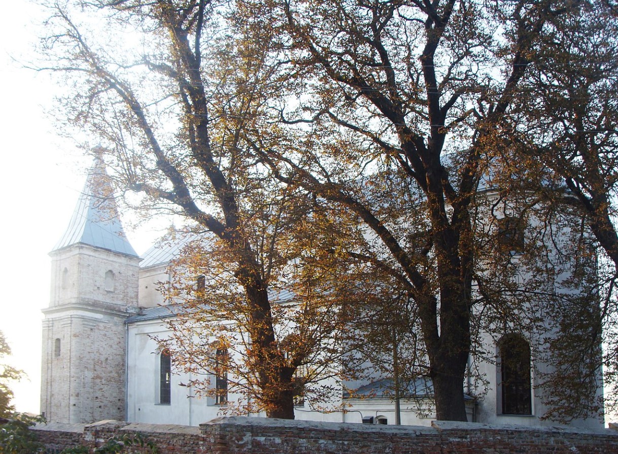 Історія про Клеванський замок, де замурували закоханих і лікували алкоголіків - фото 5