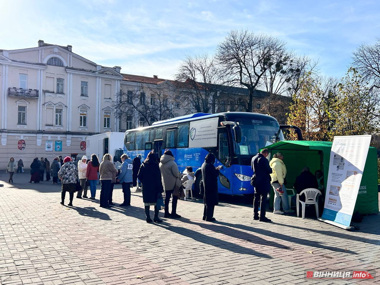 У центрі Вінниці можна безкоштовно зробити щеплення та обстежитися - фото 5