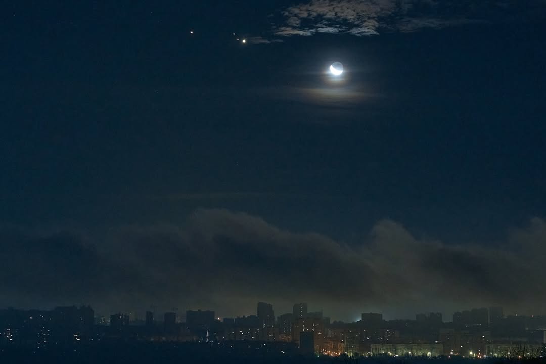 Під час атаки на Київ уламки дрона пошкодили будинок Ліберових