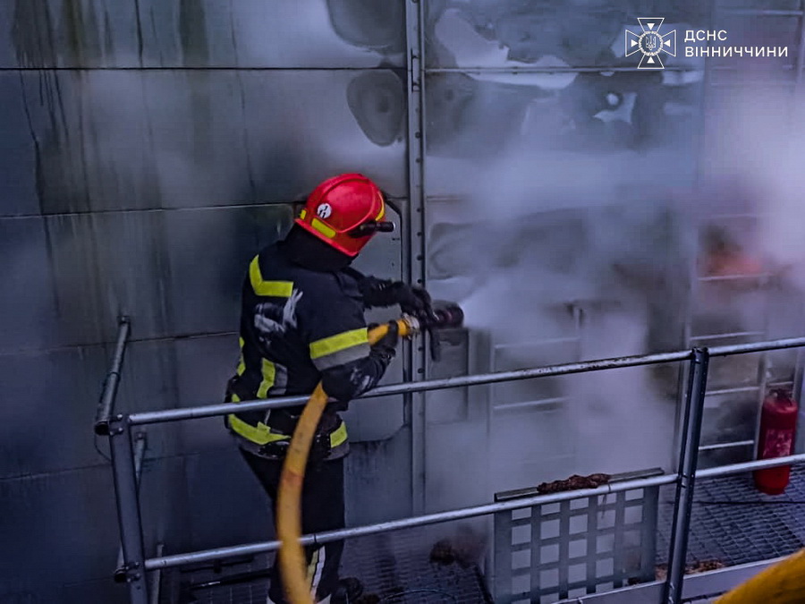 У двох зерносушарках горіло на Вінниччині - фото 2