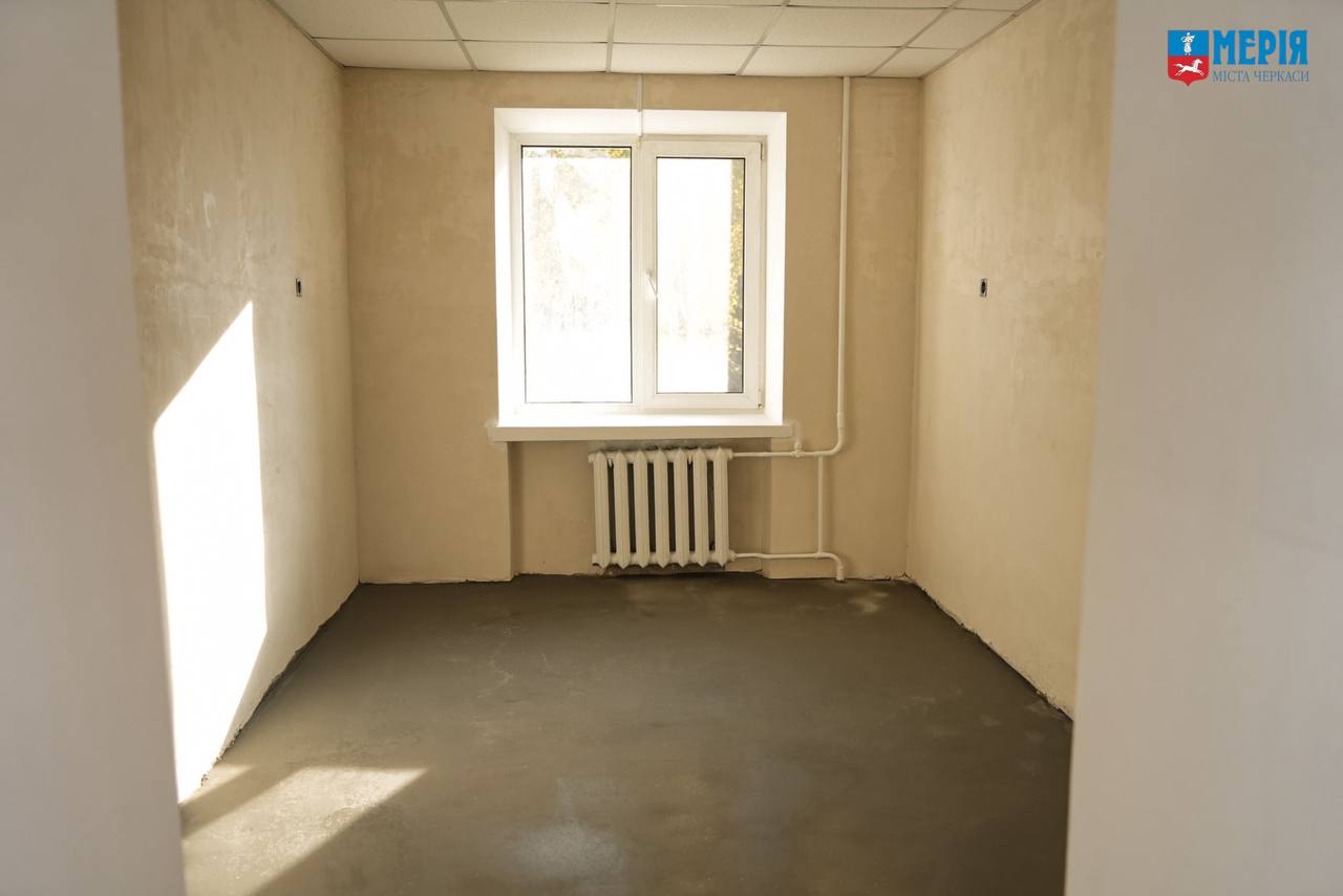 У Черкасах триває ремонт в адаптивній квартирі для молоді з інвалідністю - фото 2