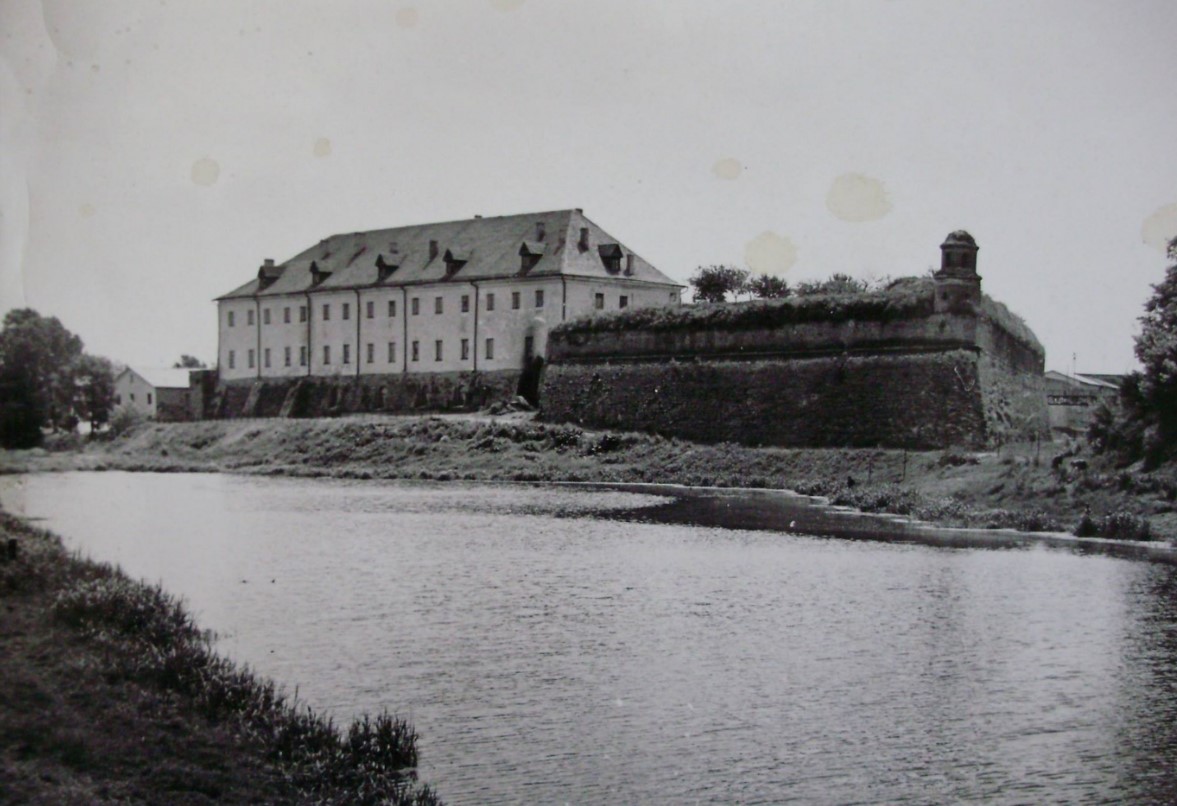 Фортеця з повісті «Тарас Бульба»: таємниці і привиди Дубенського замку