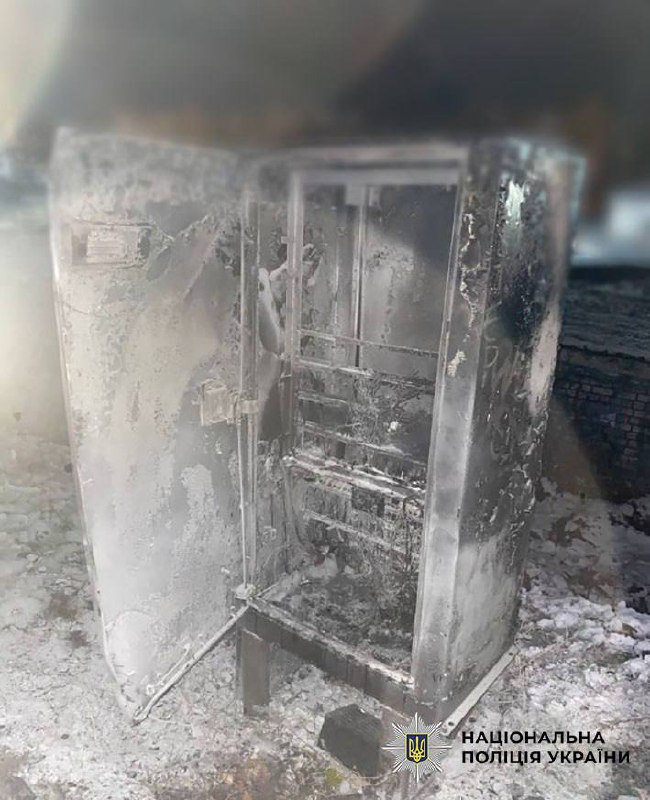 У Києві до 15 років засудили чоловіка, який підпалив релейну шафу Укрзалізниці за завданням рф