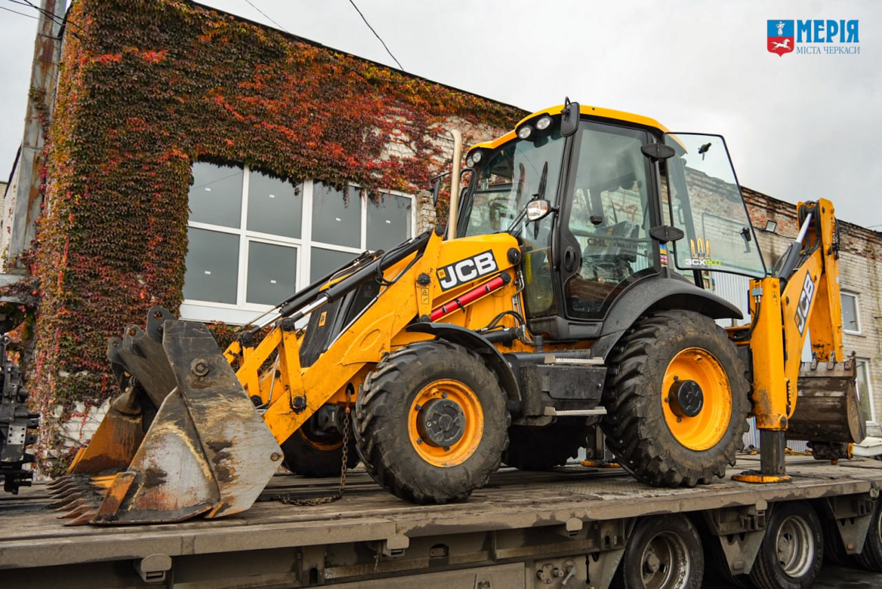 Черкаська громада передала військовим необхідну техніку