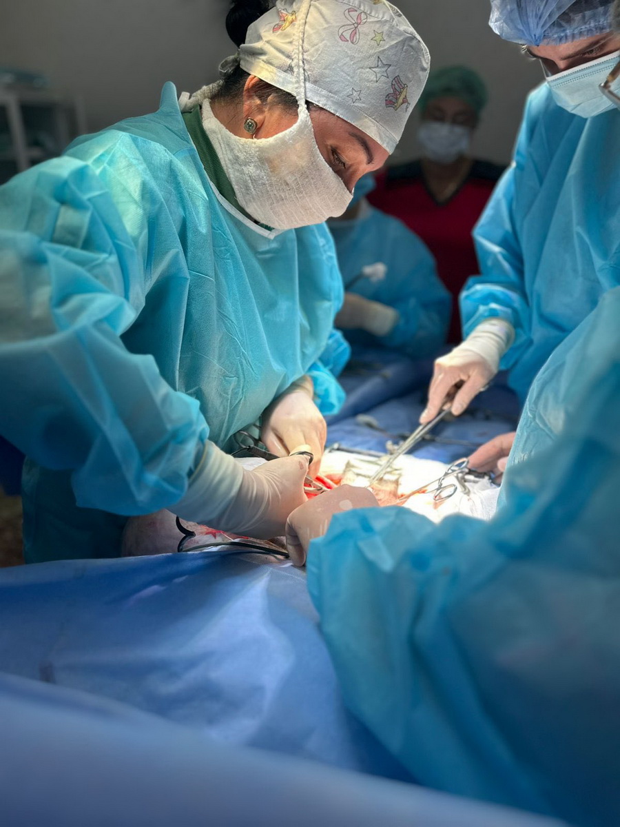 Вінницькі лікарі видалили 18-кілограмову пухлину у пацієнтки - фото 2