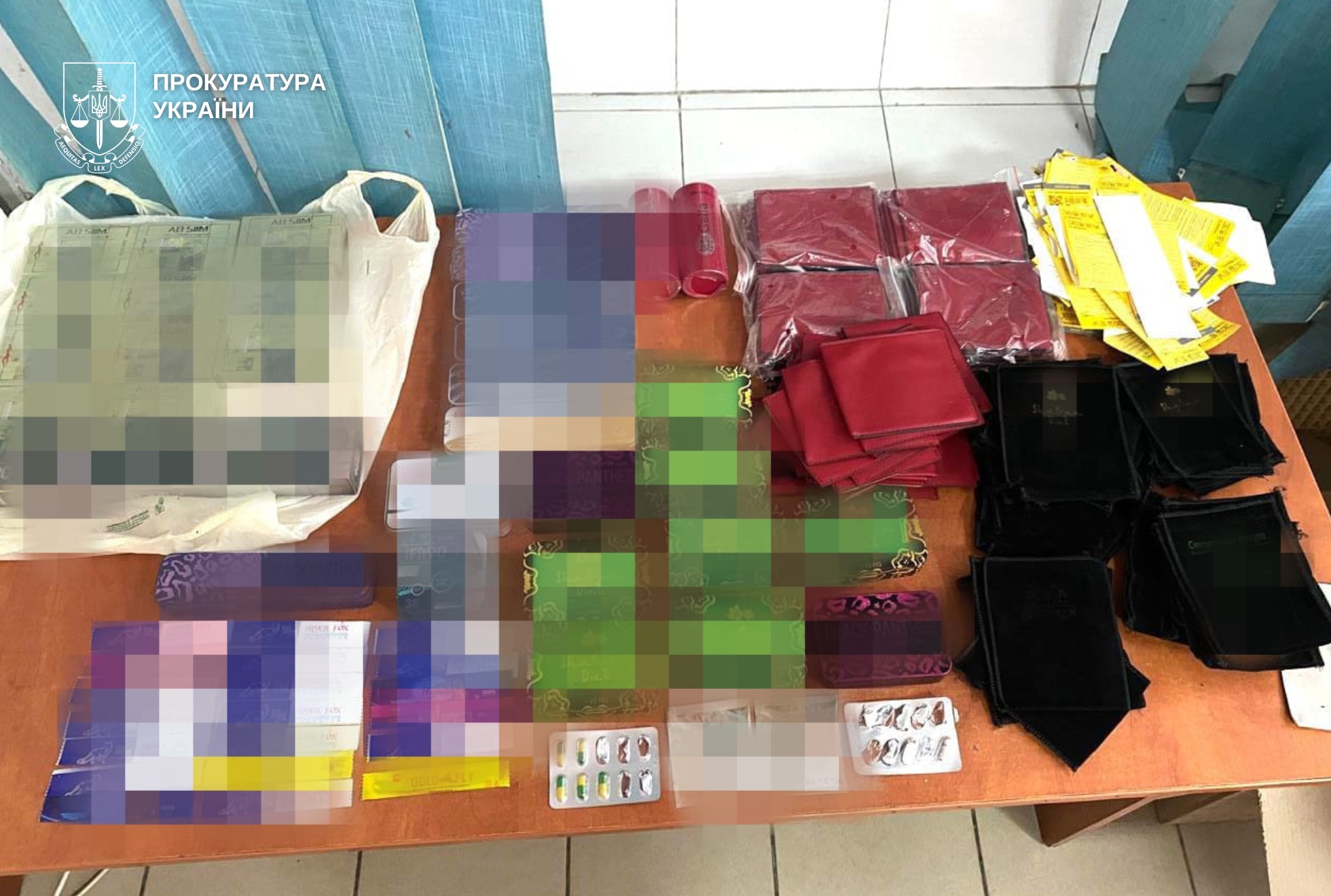 Продавали психотропи у вигляді БАДів для схуднення: судитимуть мешканців Вінниччини