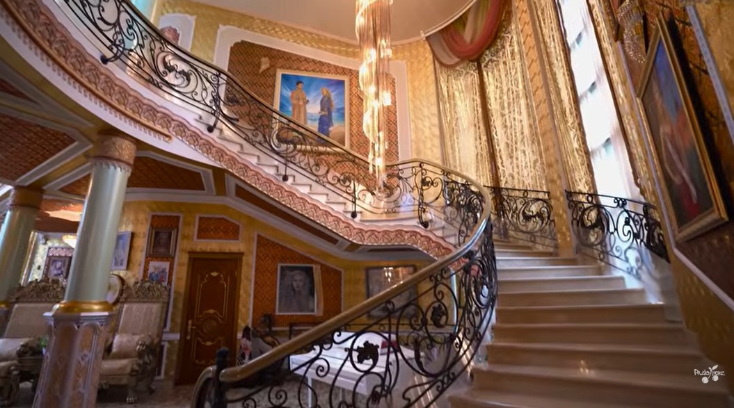 Співачка Камалія показала розкішний маєток на Київщині - фото 3