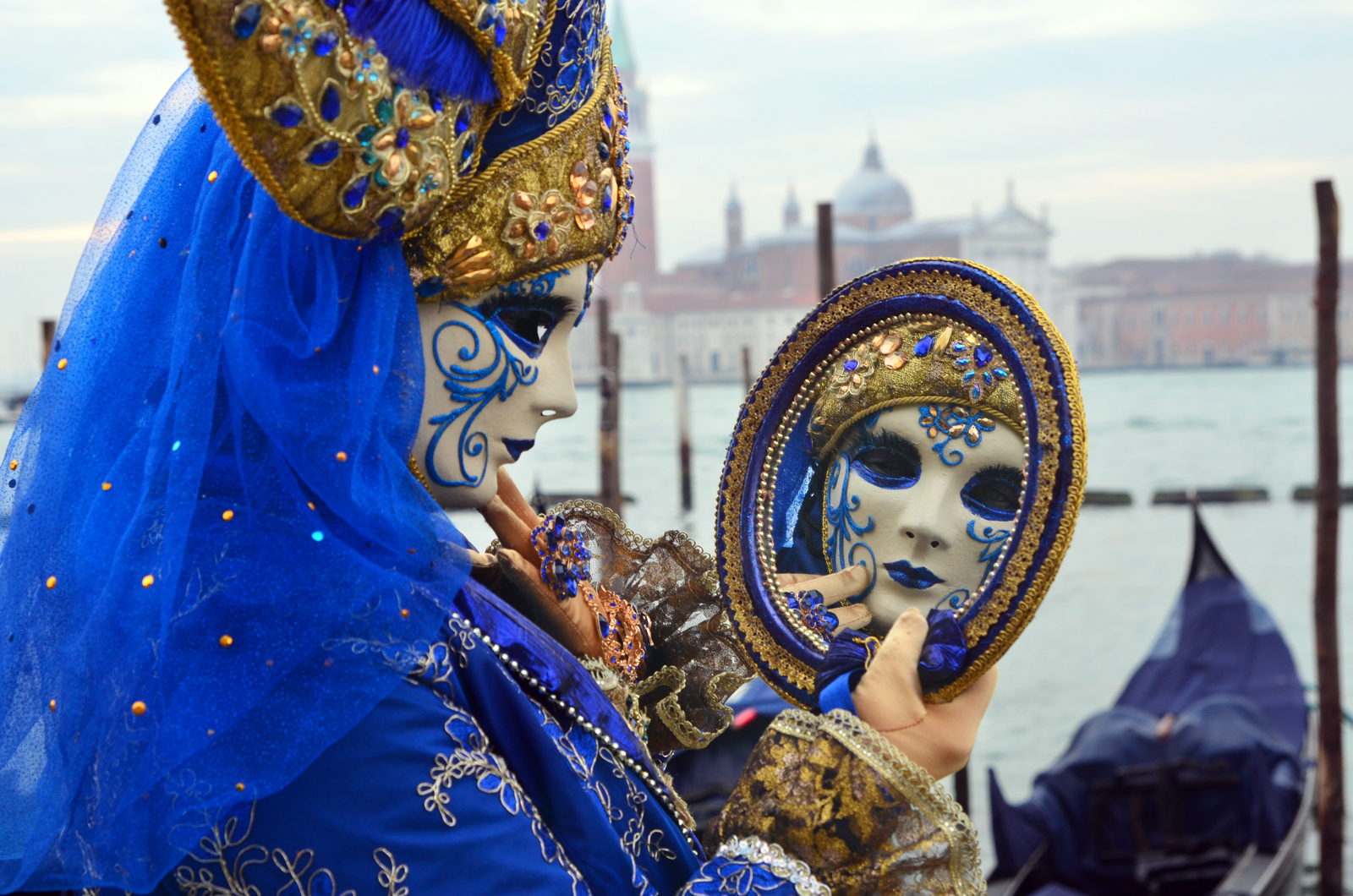 Прокат костюмів у Києві: де орендувати одяг для дітей та дорослих на святкові заходи