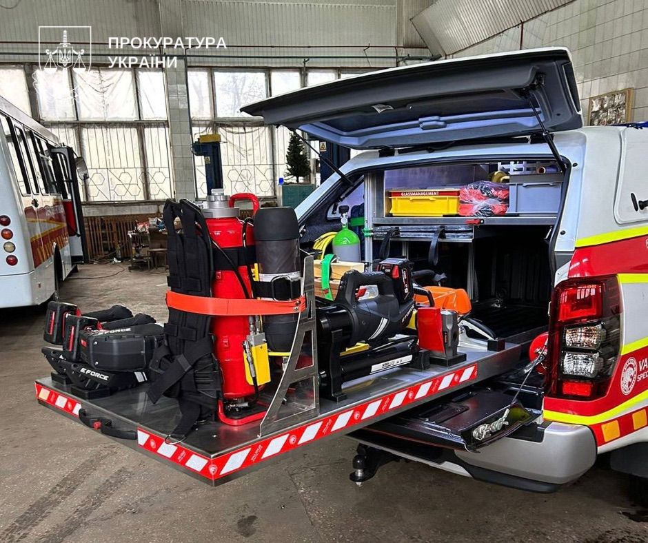 Переплата у 11 млн грн за спецавто для рятувальників: експосадовиці КМДА повідомили про підозру