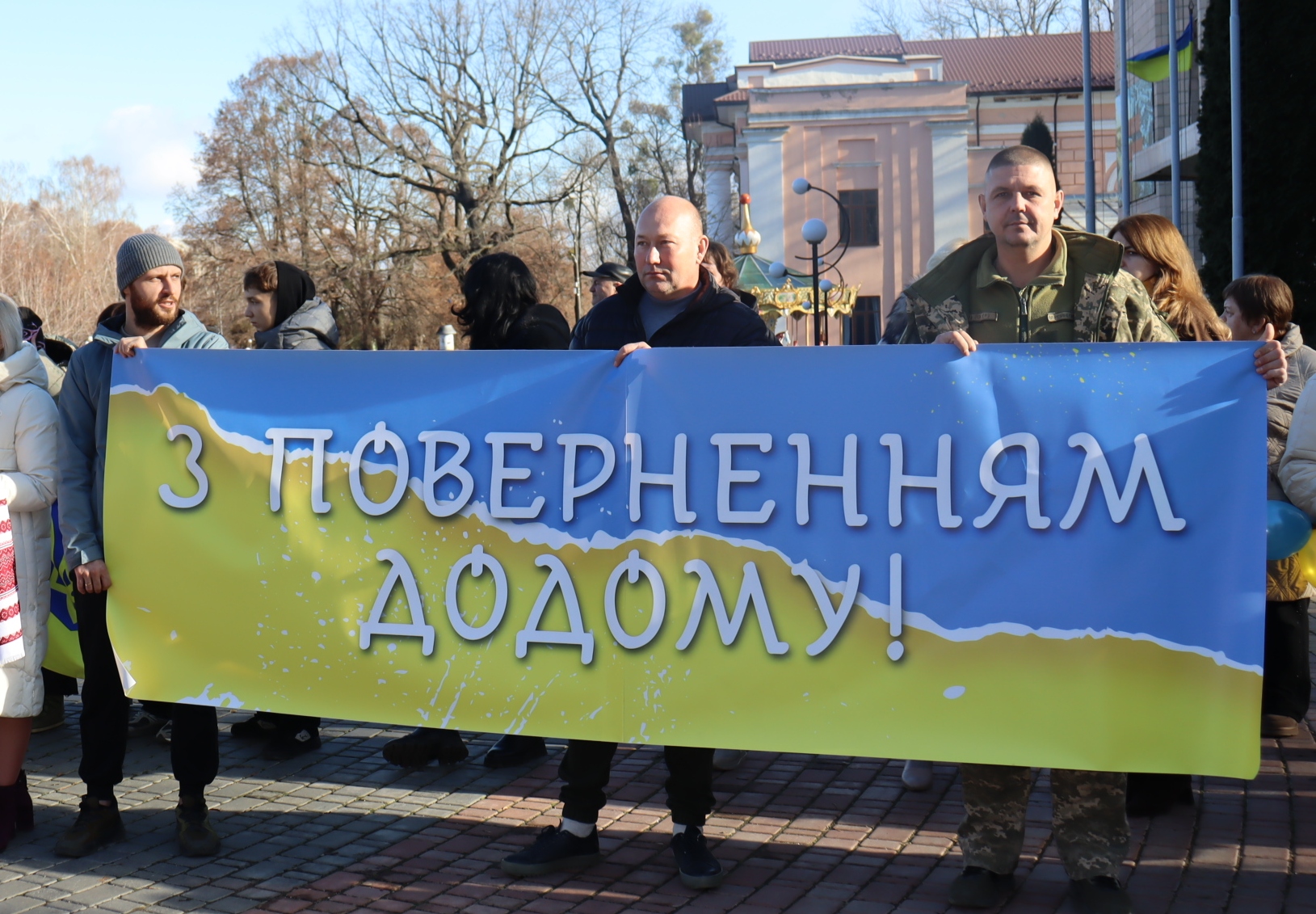В громаді на Черкащині зустріли воїна, який повернувся з полону - фото 4