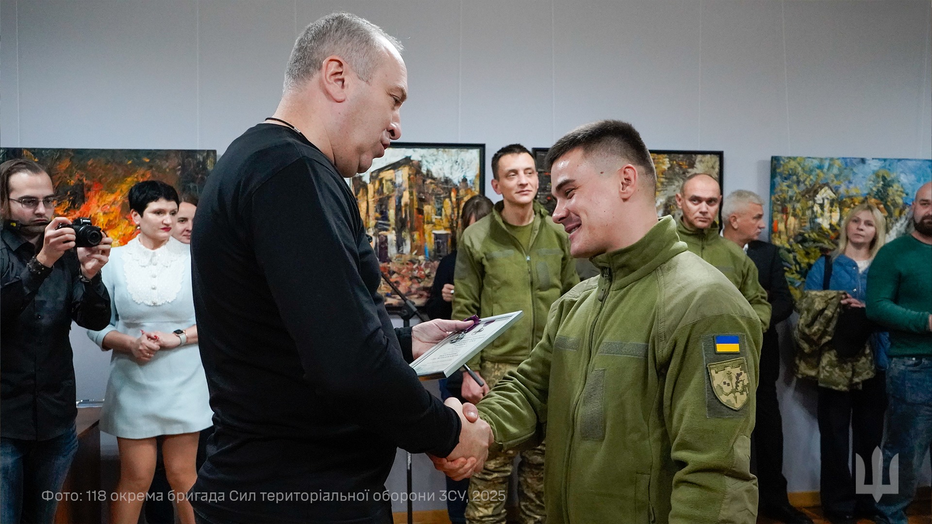 На Черкащині нагородили захисників, які повернулися додому з полону - фото 4