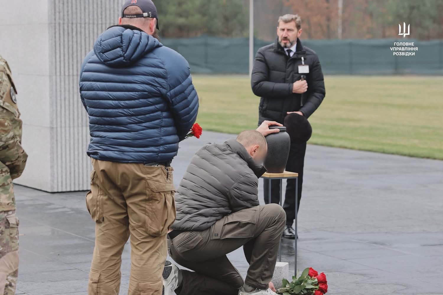 Прах воєнного розвідника Олексія Чубашева поховали на Національному кладовищі - фото 3
