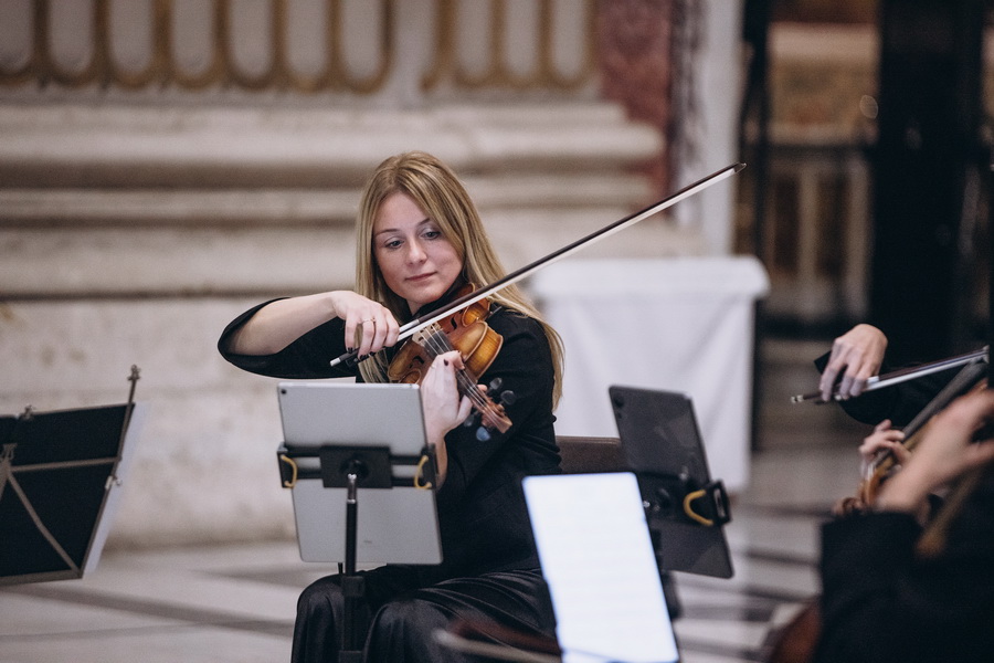 «Молитва за Україну»: у Римі відкрили виставку створену народним художником з Вінниччини - фото 5